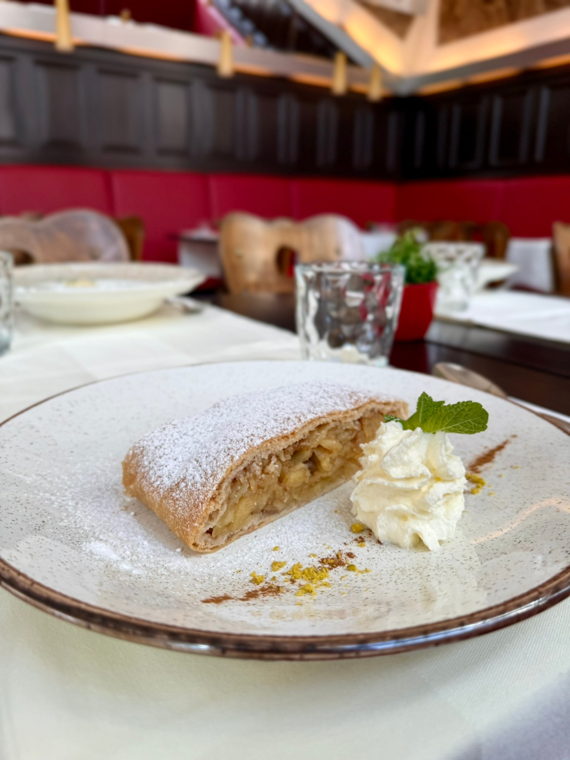 Apfelstrudel - Wiener Klassiker